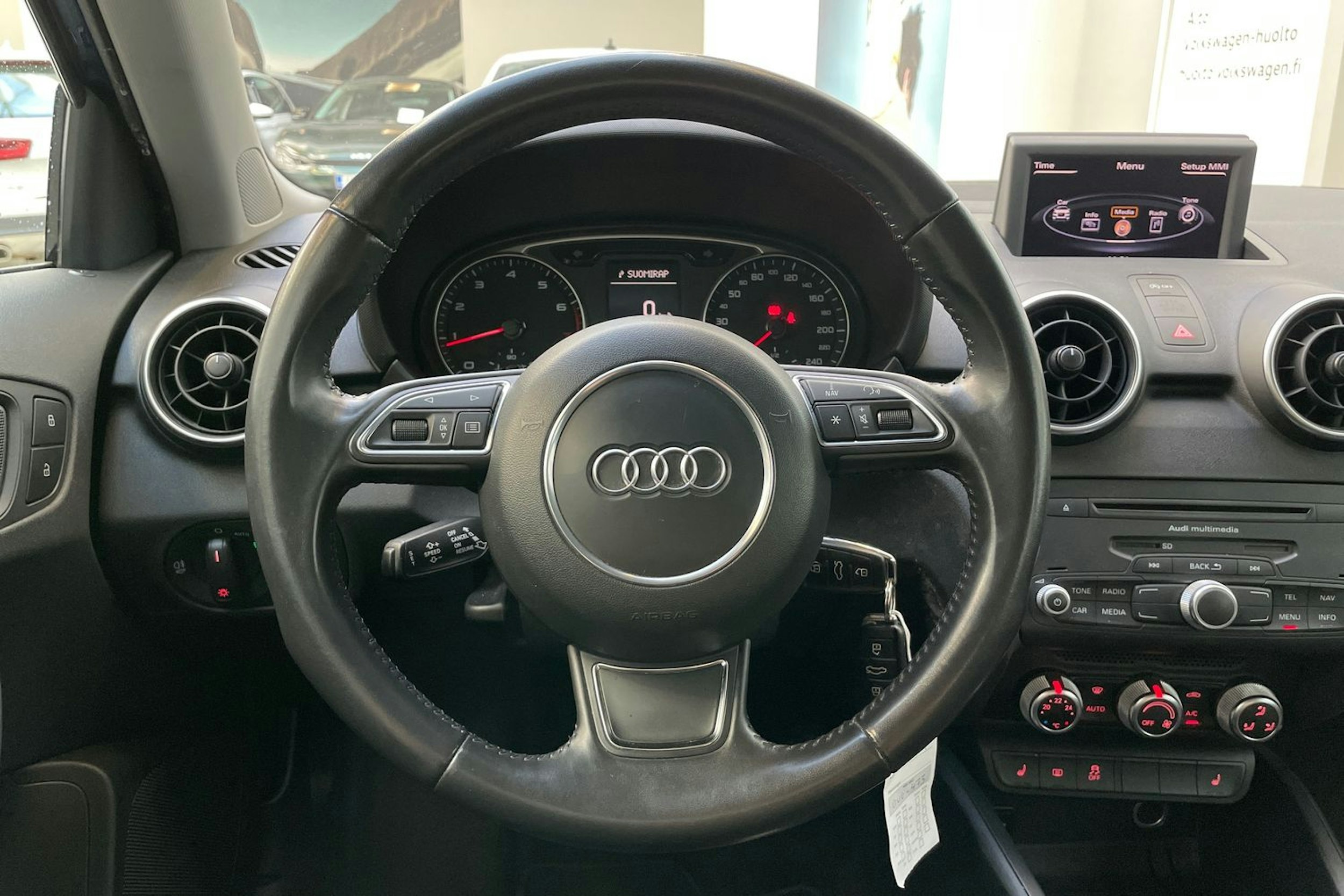 sininen Audi A1 2014 kuva 21.