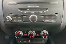 sininen Audi A1 2014 kuva 24.