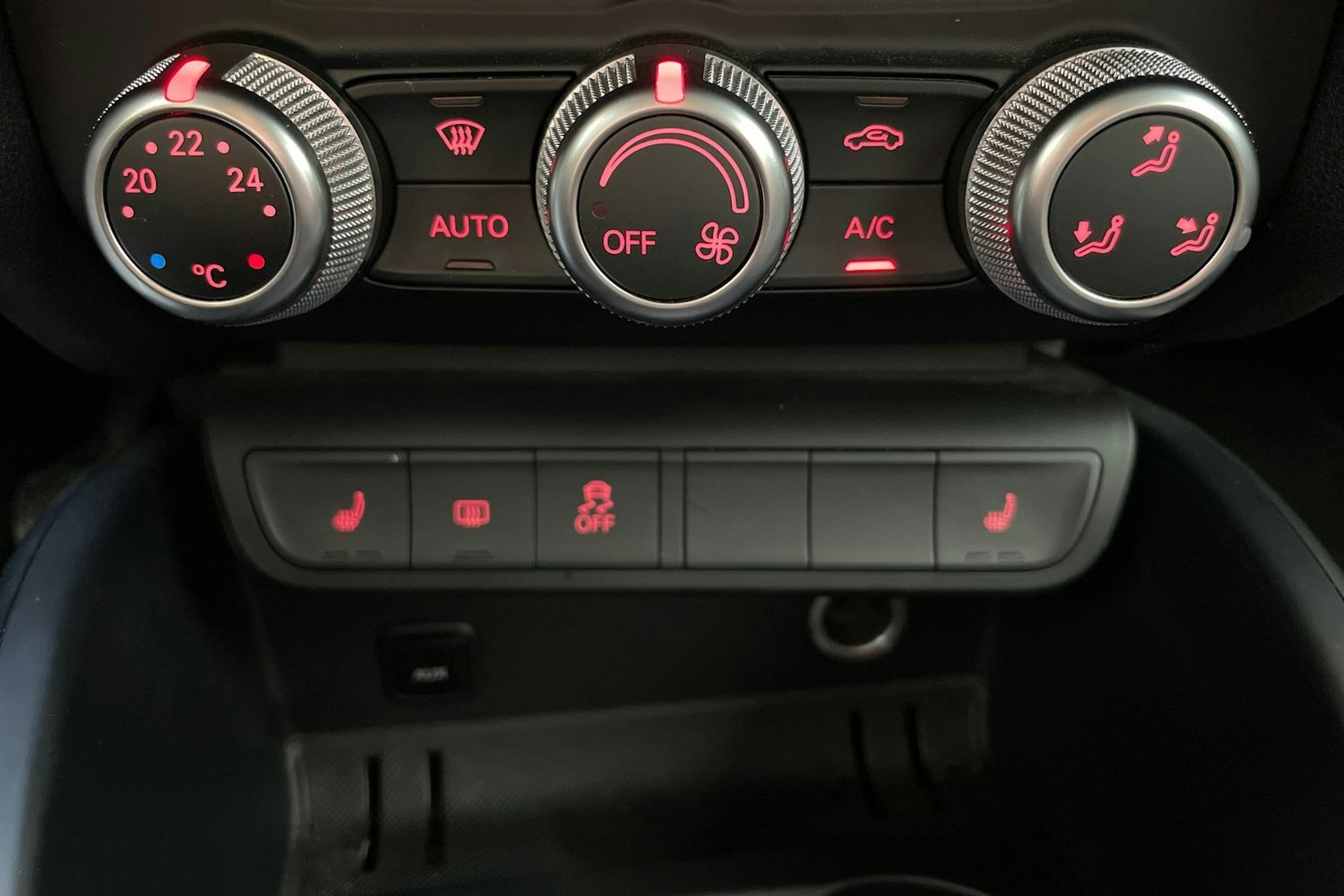sininen Audi A1 2014 kuva 25.