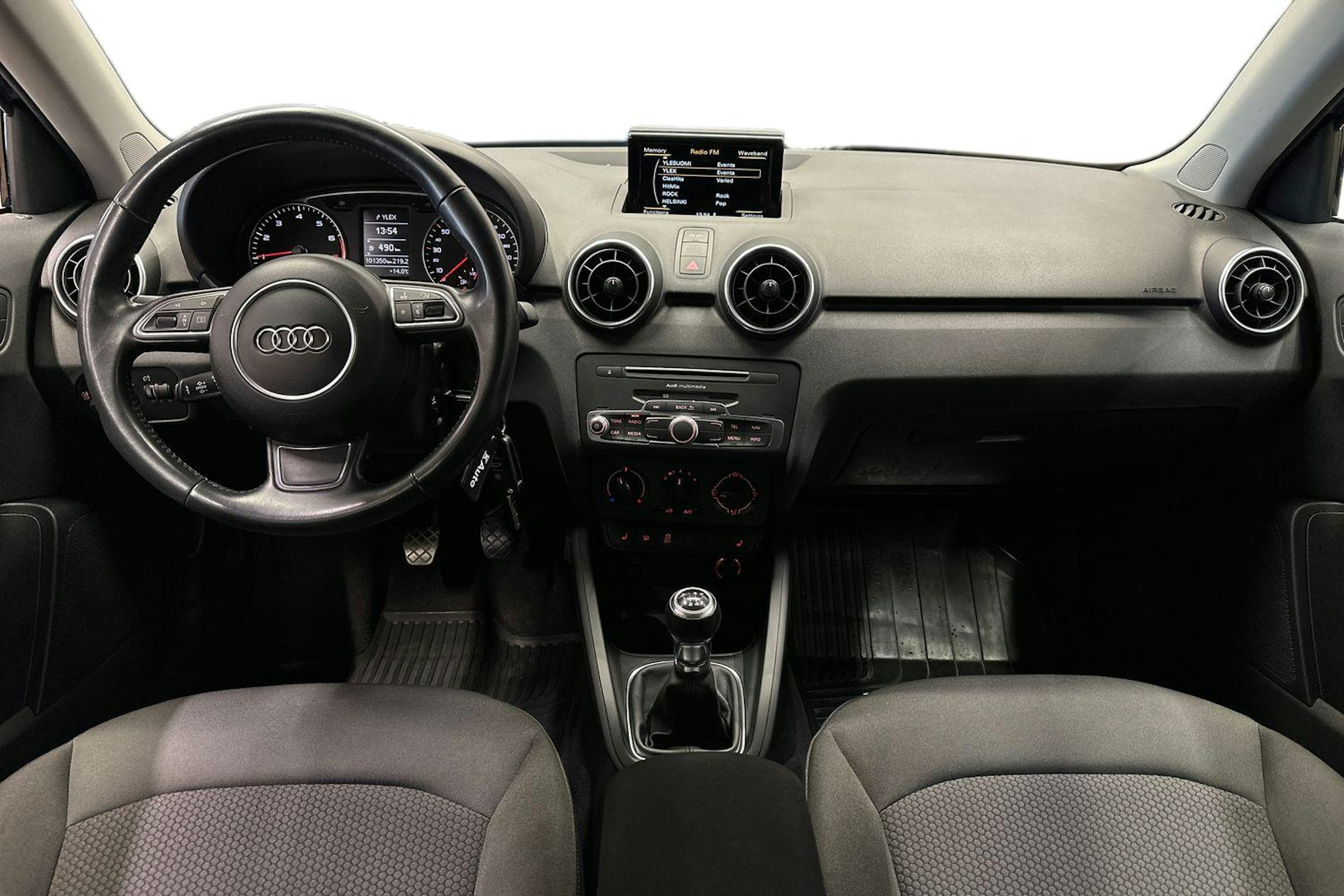 sininen Audi A1 2016 kuva 7.
