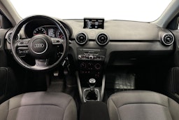 sininen Audi A1 2016 kuva 7.