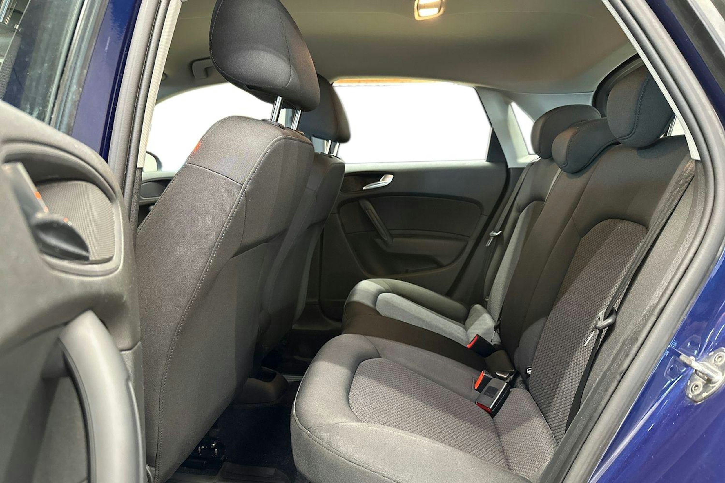 sininen Audi A1 2016 kuva 8.