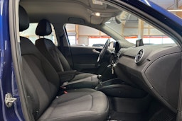 sininen Audi A1 2016 kuva 12.