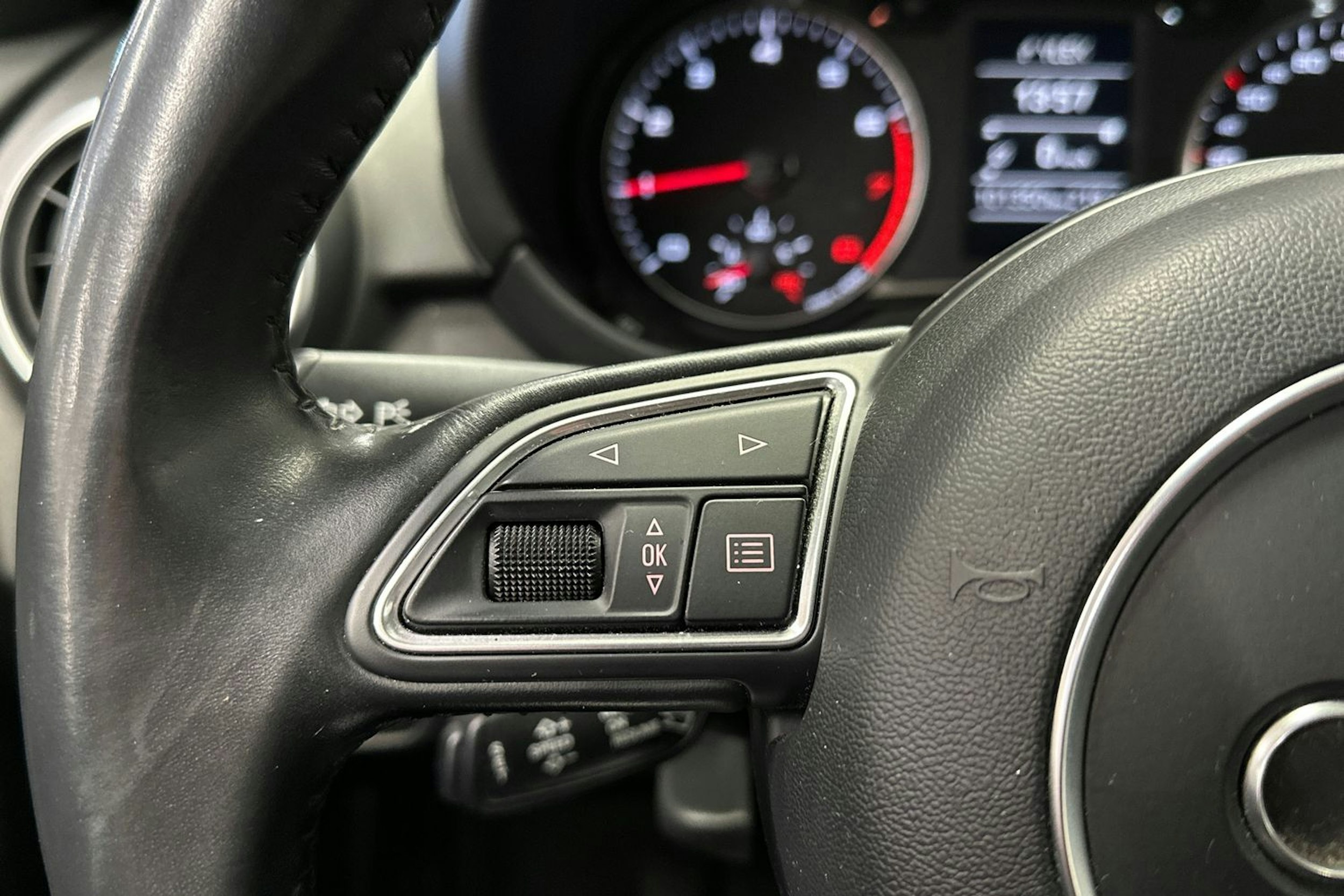 sininen Audi A1 2016 kuva 22.