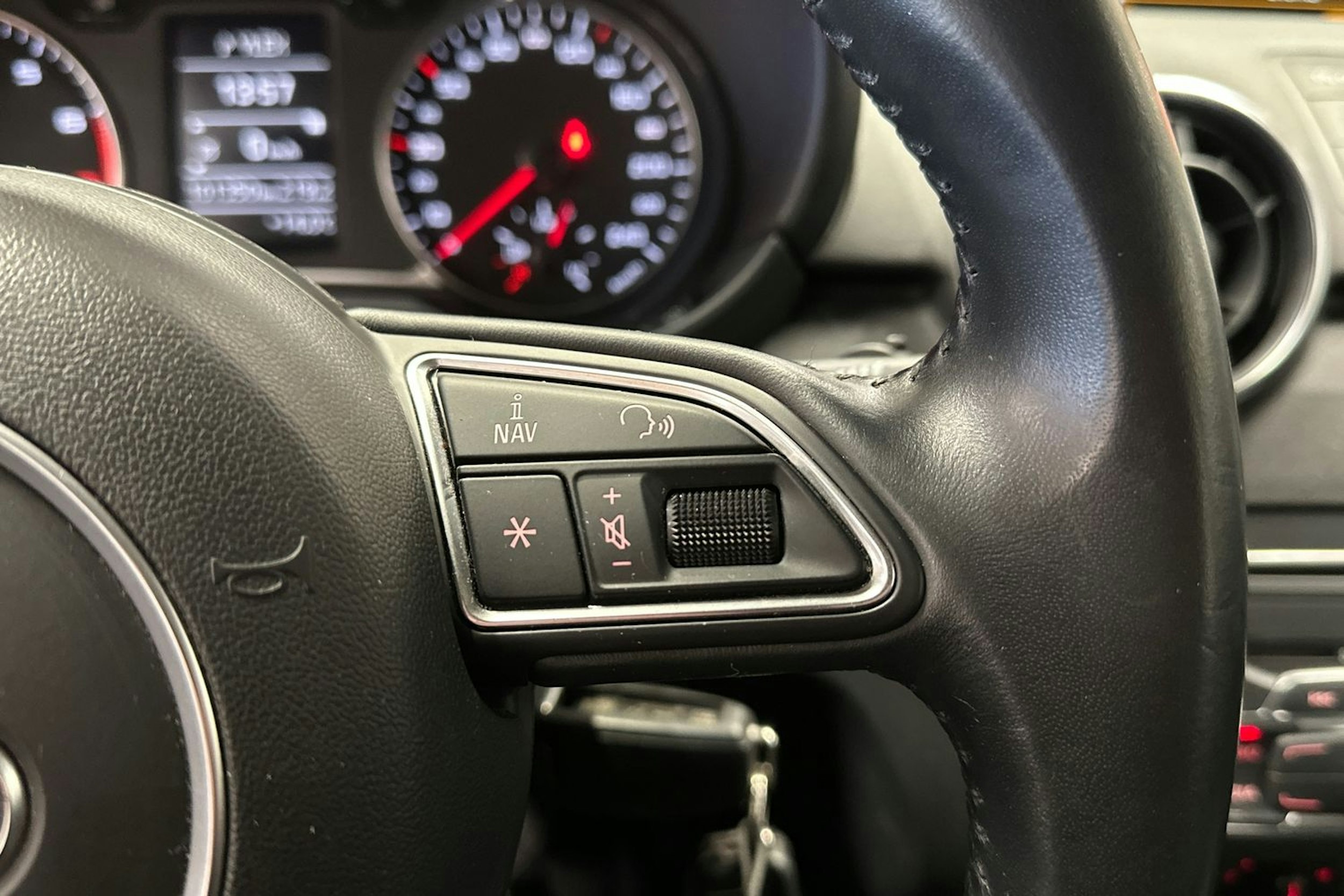 sininen Audi A1 2016 kuva 23.