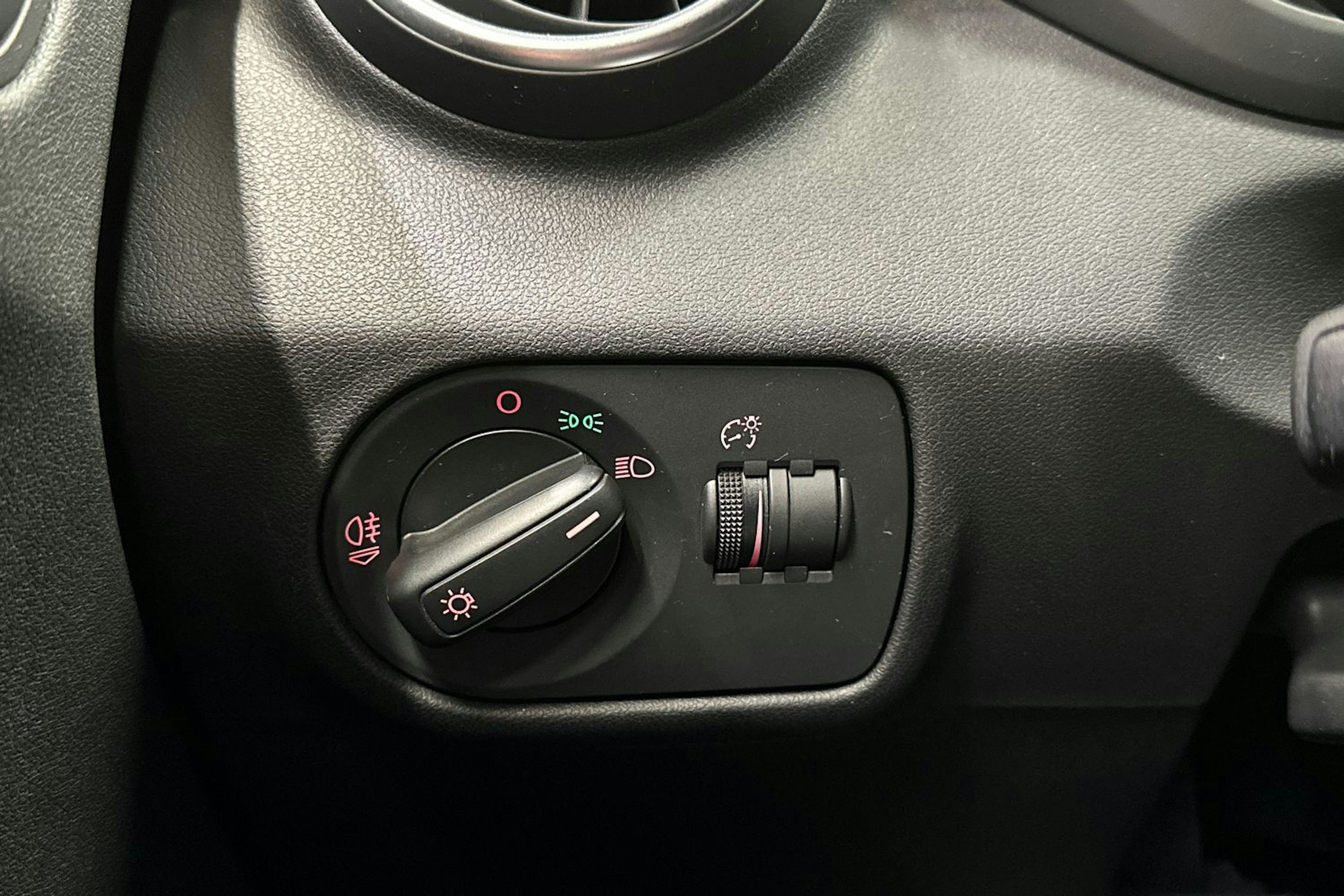 sininen Audi A1 2016 kuva 24.