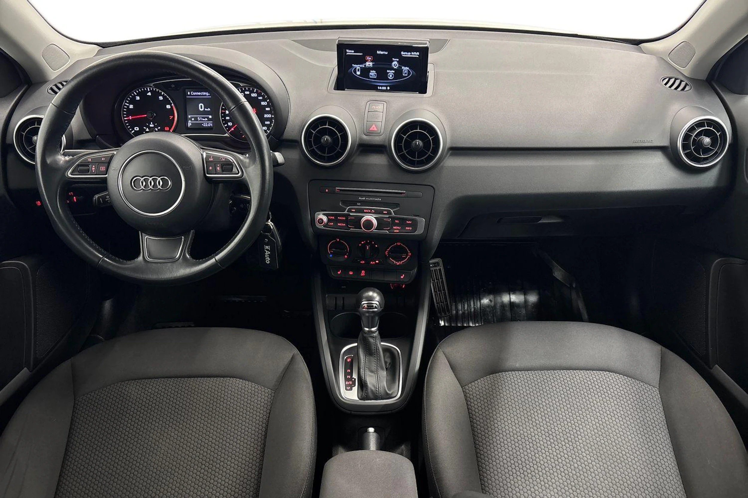 valkoinen Audi A1 2016 kuva 7.