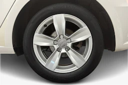 valkoinen Audi A1 2016 kuva 9.
