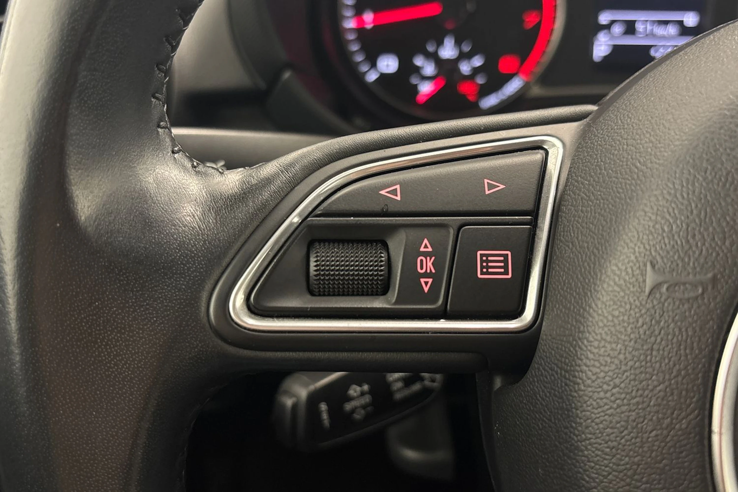 valkoinen Audi A1 2016 kuva 13.