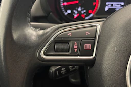valkoinen Audi A1 2016 kuva 13.
