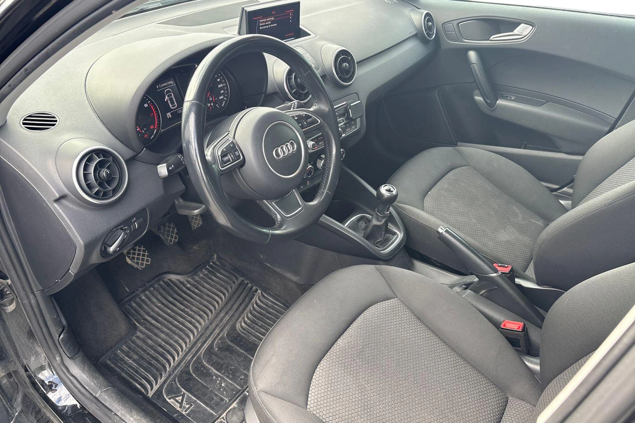 musta Audi A1 2016 kuva 3.