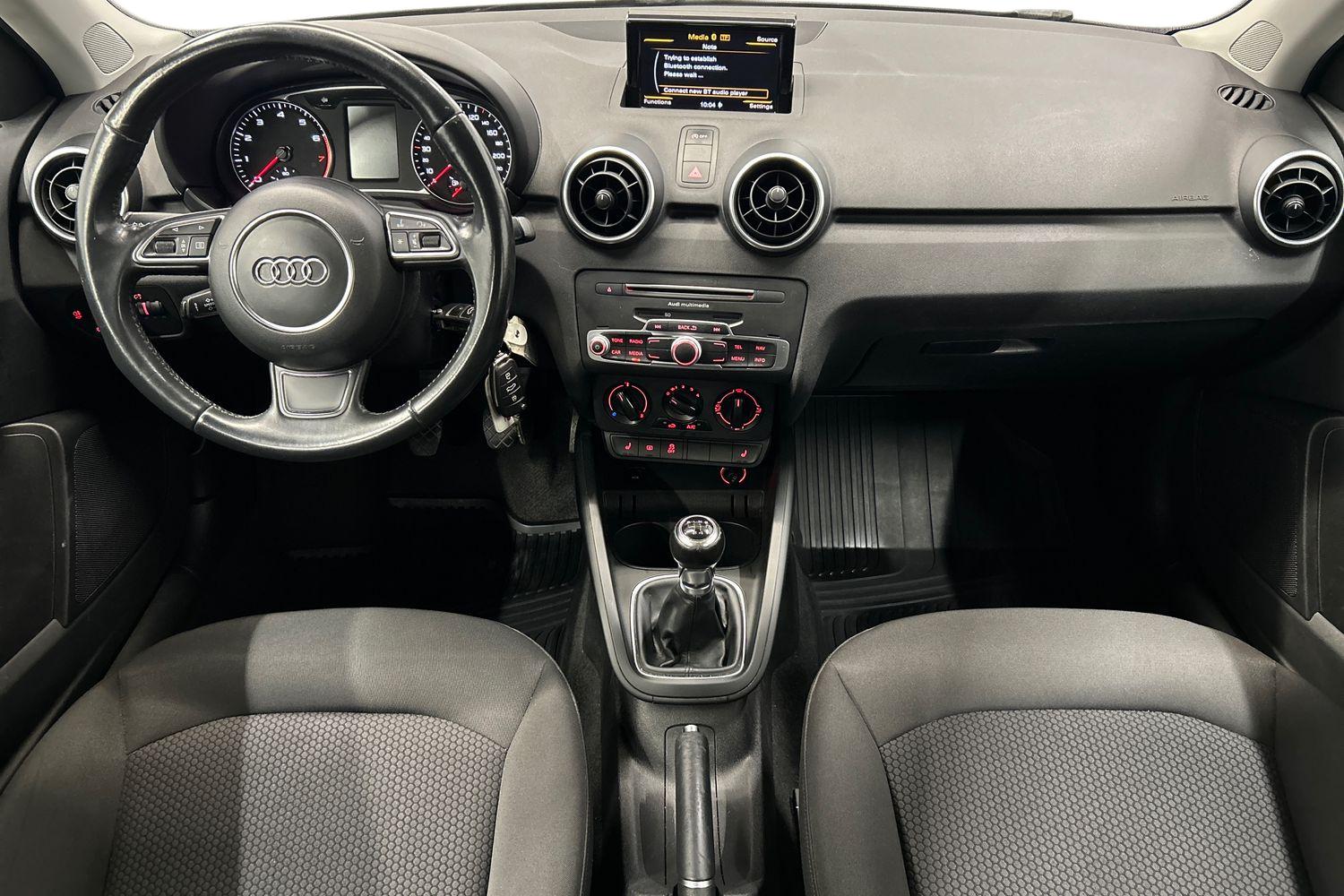 Audi A1 2016, photo 7/22