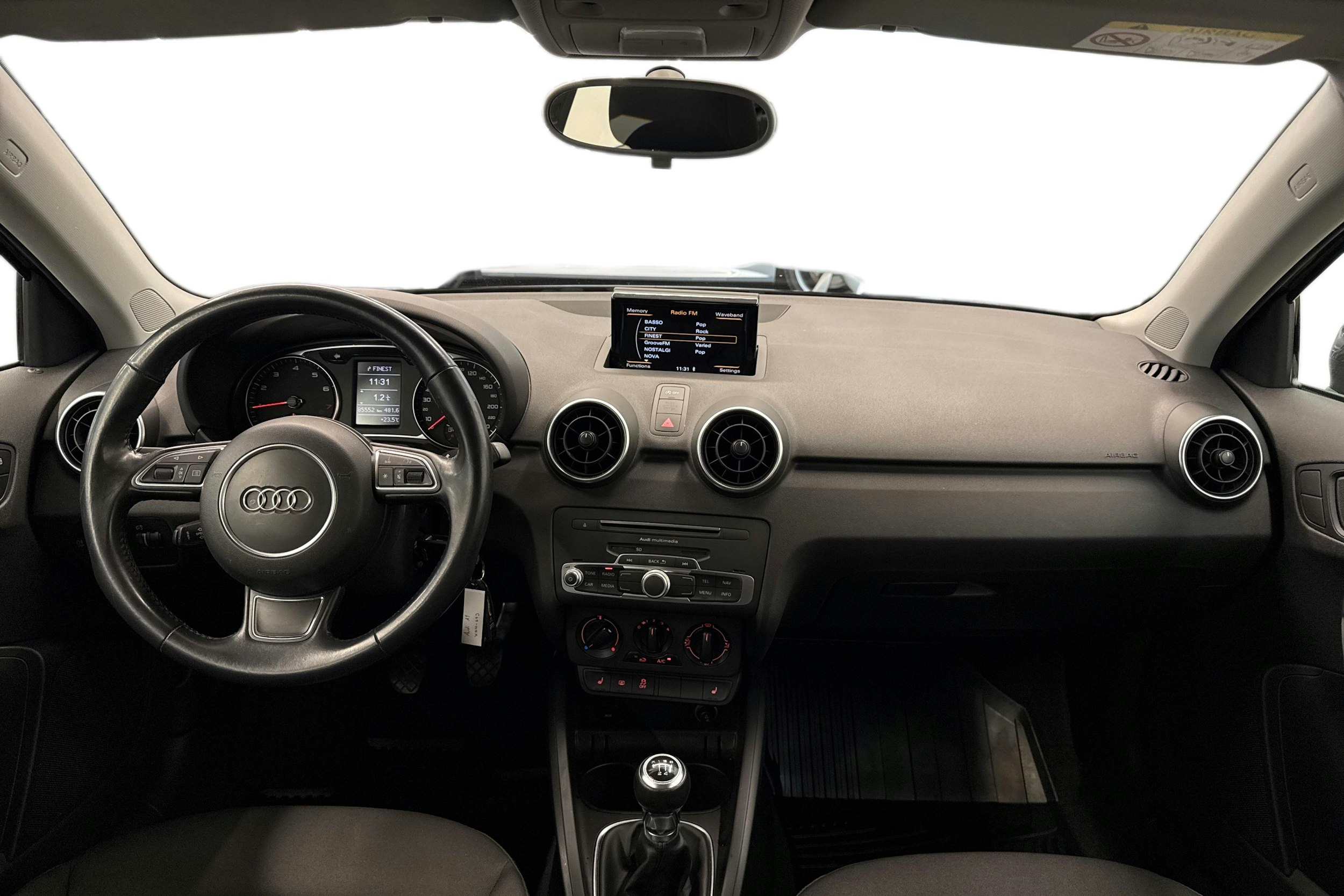 ruskea (beige) Audi A1 2016 kuva 7.
