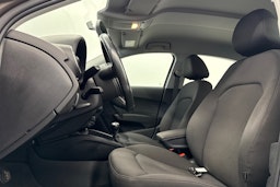 ruskea (beige) Audi A1 2016 kuva 11.