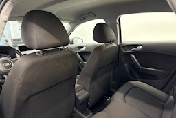 ruskea (beige) Audi A1 2016 kuva 12.