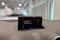 ruskea (beige) Audi A1 2016 kuva 25.
