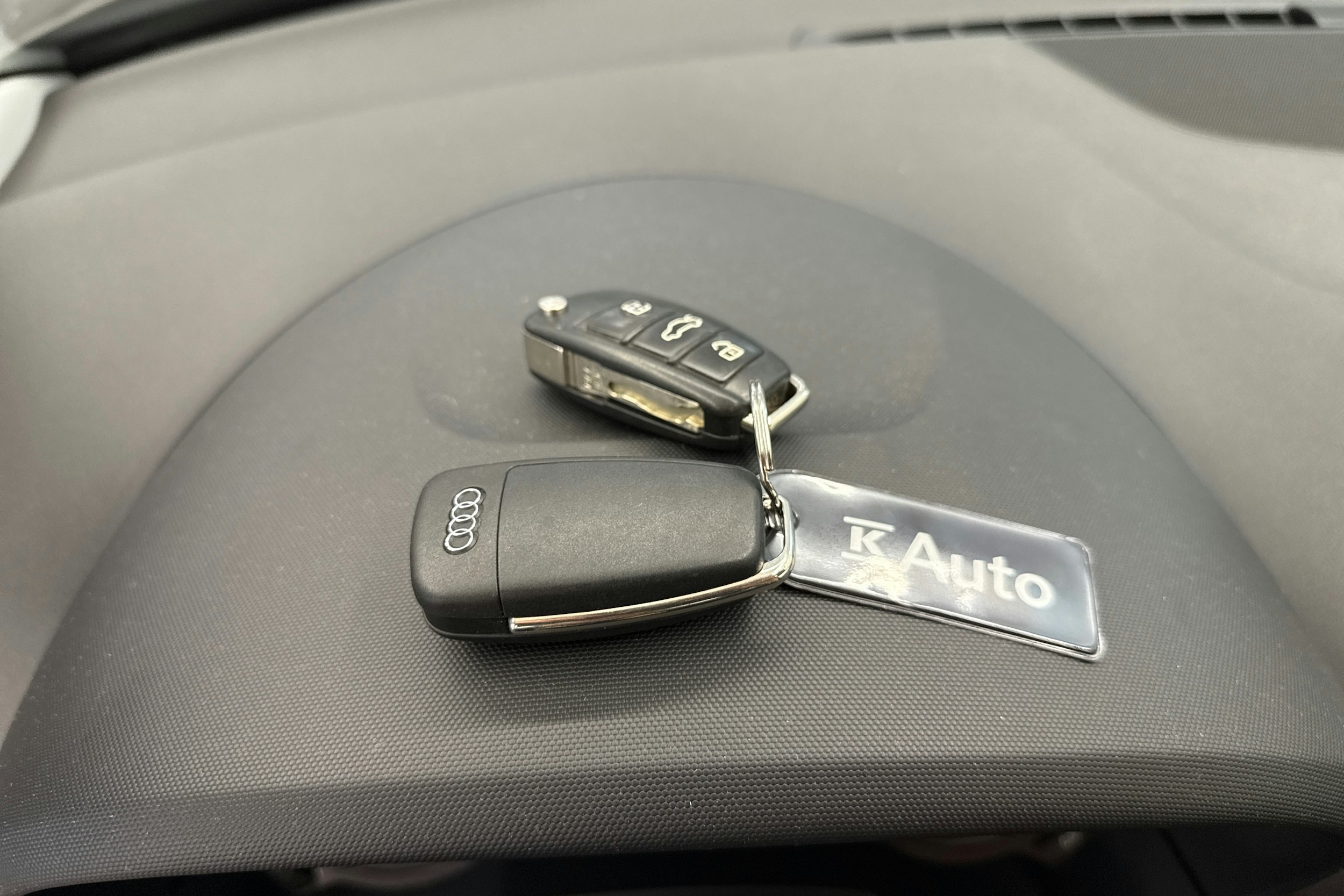 ruskea (beige) Audi A1 2016 kuva 27.