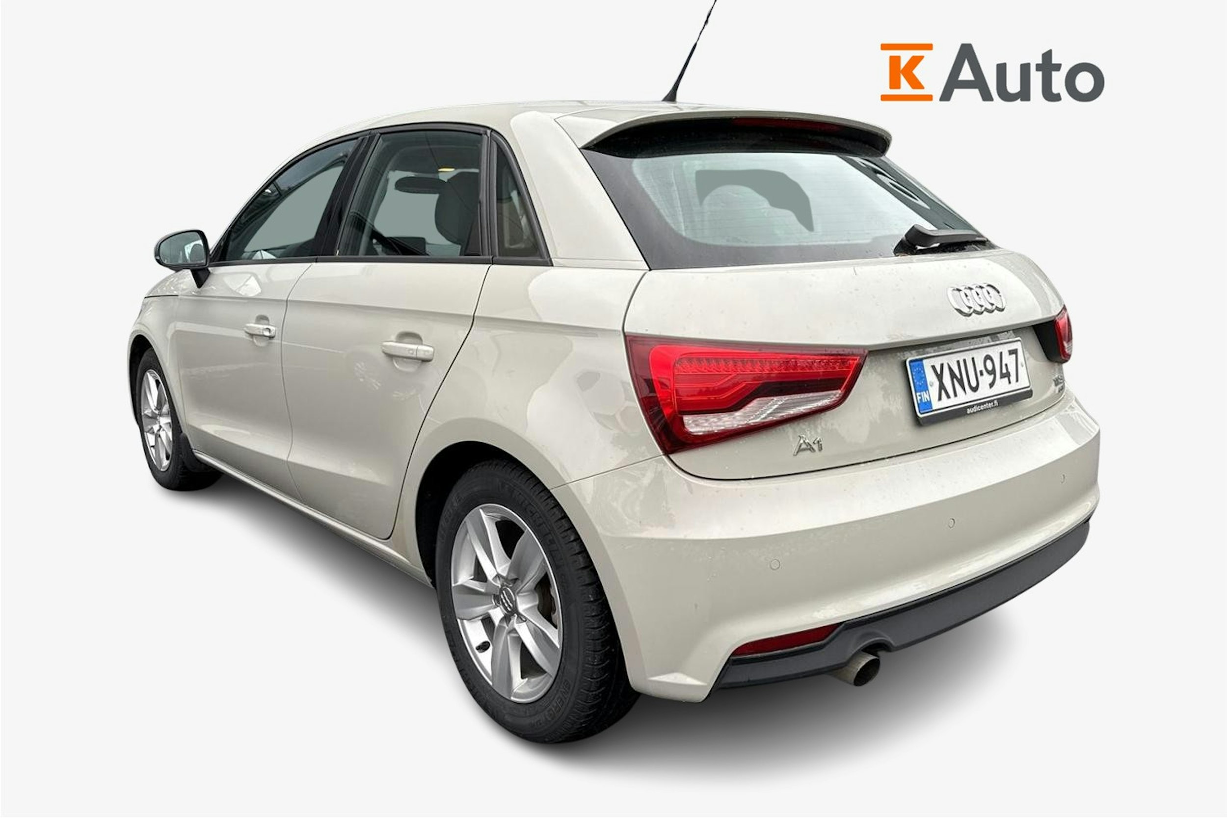 ruskea (beige) Audi A1 2016 kuva 2.