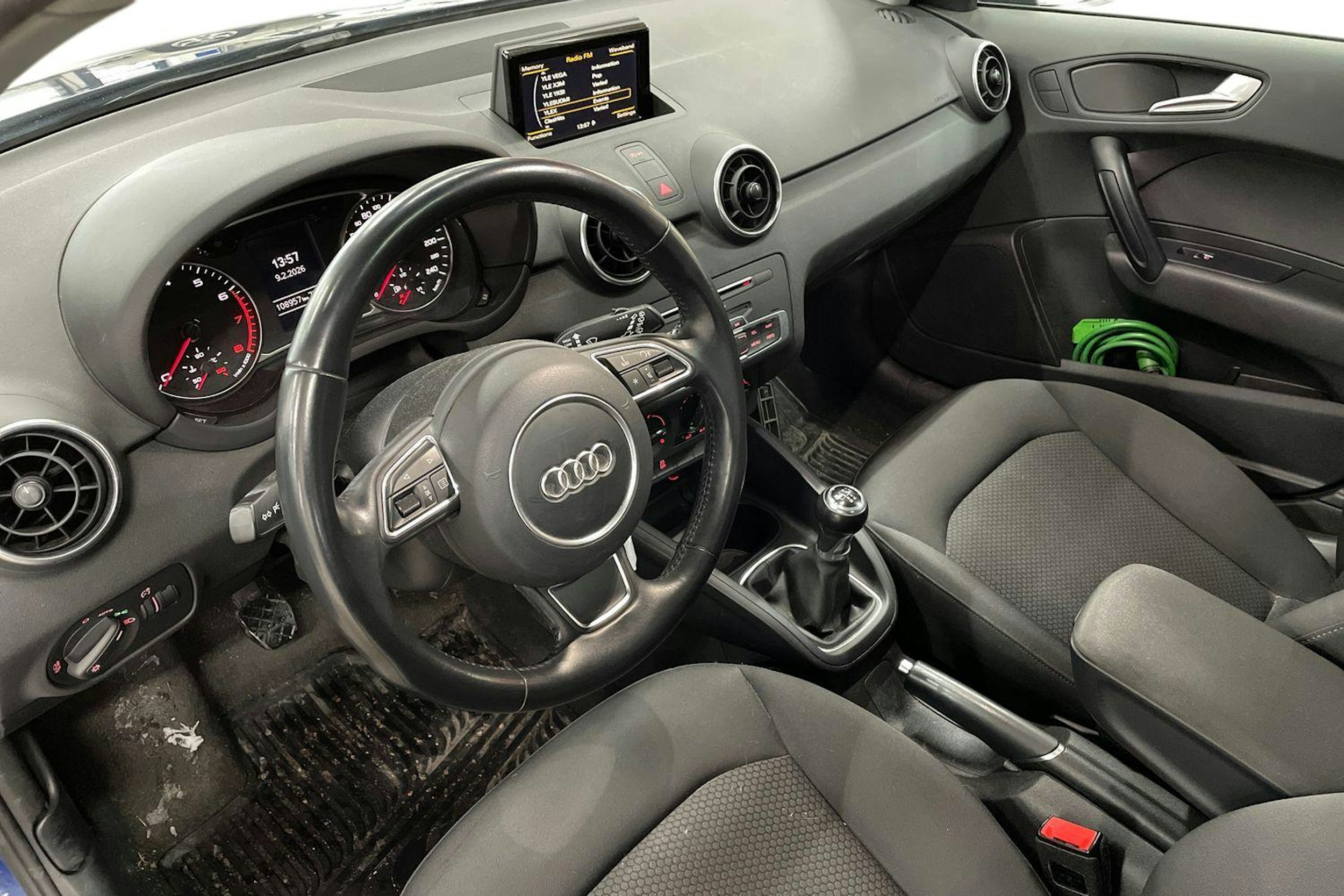 Sininen Audi A1 2017 kuva 3.