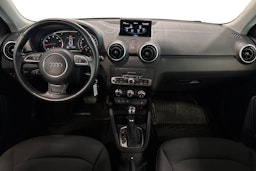 Musta Audi A1 2017 kuva 9.