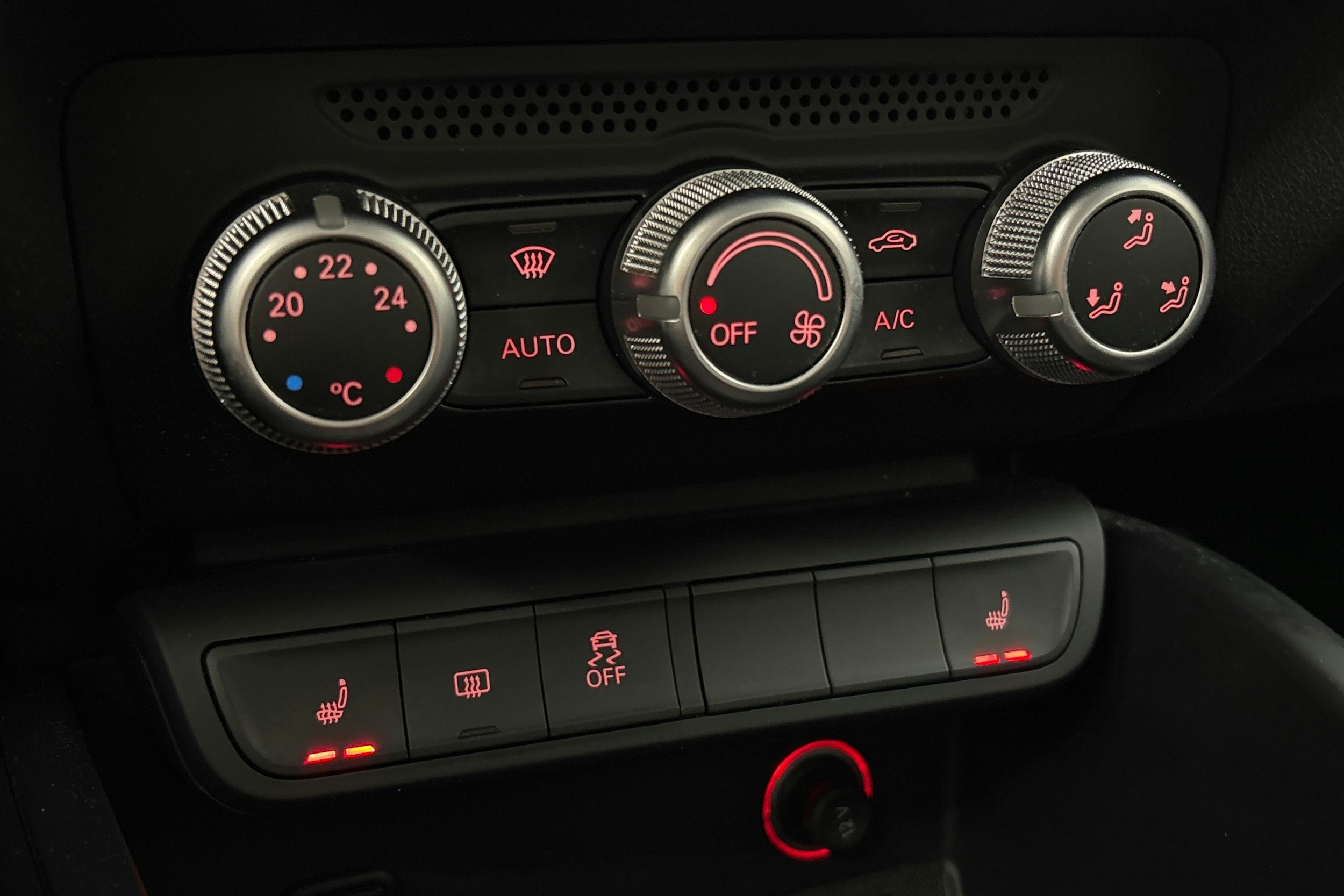 Musta Audi A1 2017 kuva 21.