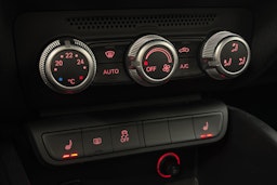 Musta Audi A1 2017 kuva 21.