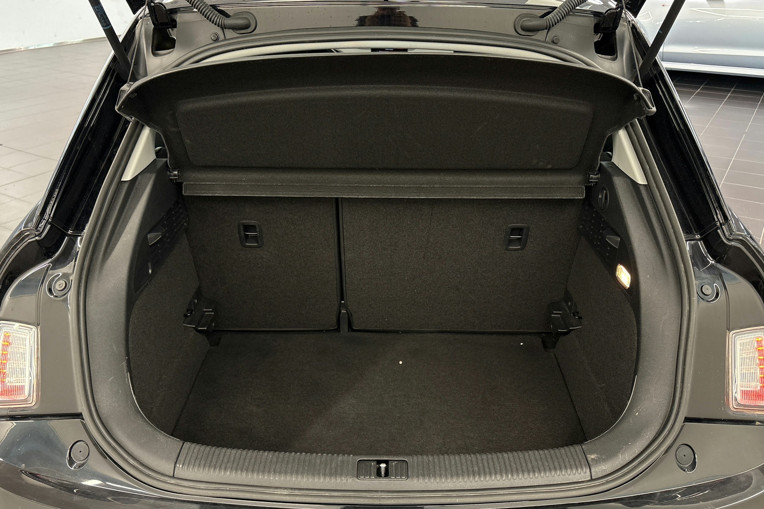 Musta Audi A1 2017 kuva 26.