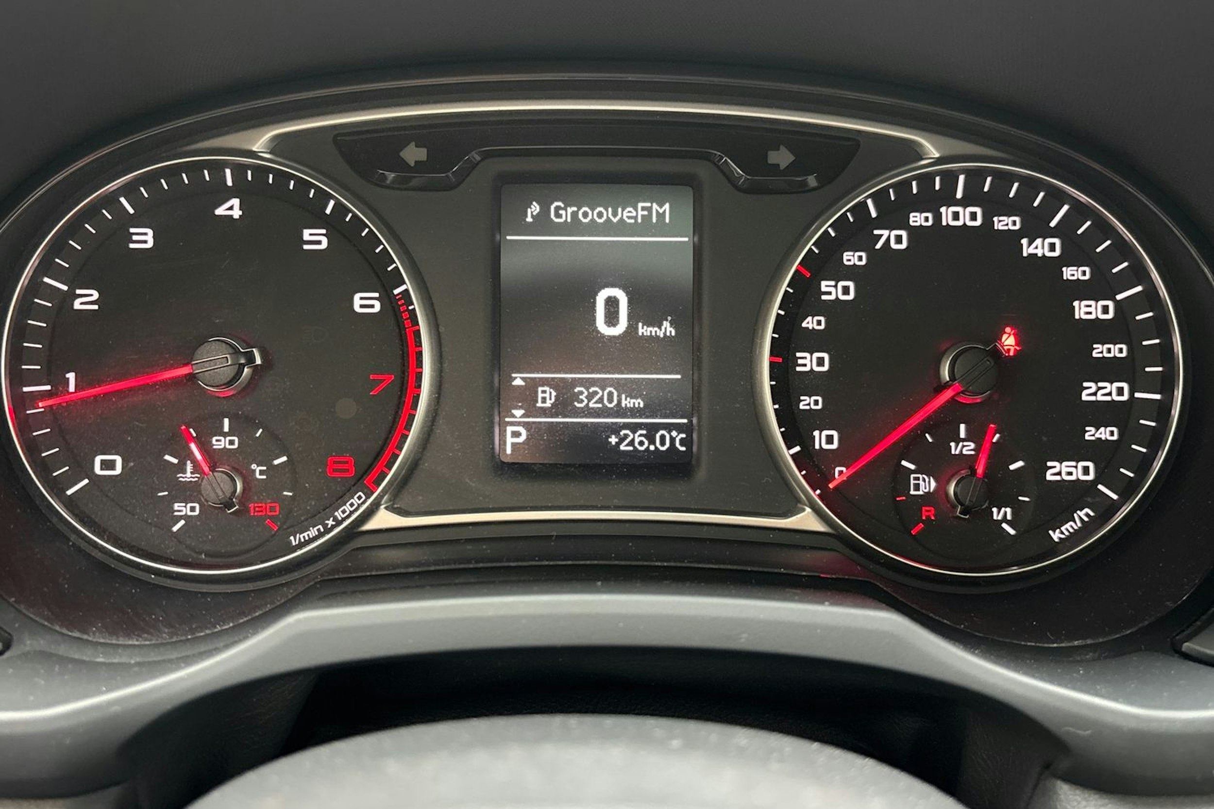 met. harmaa Audi A1 2018 kuva 18.