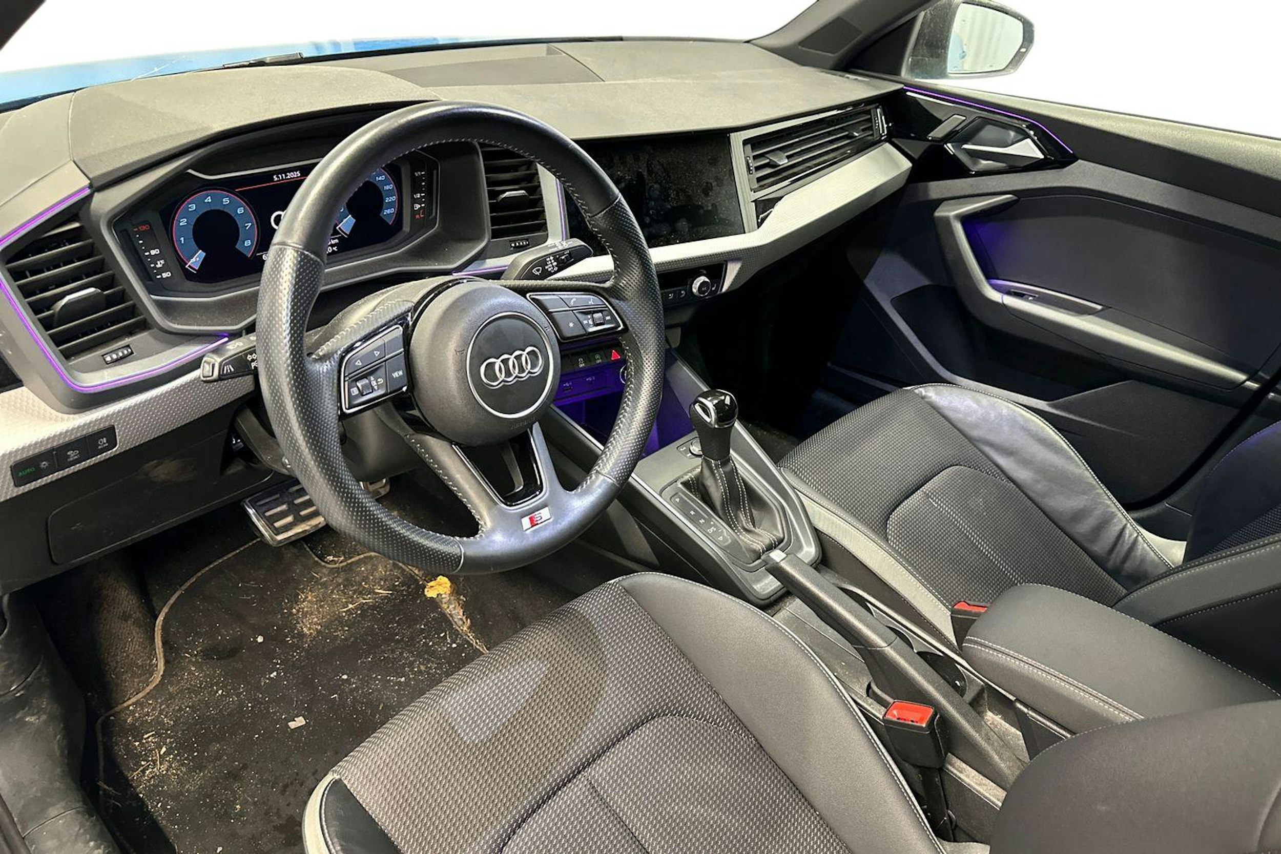 sininen Audi A1 2019 kuva 3.