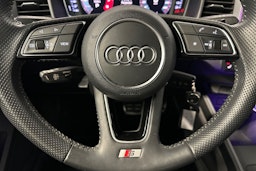 sininen Audi A1 2019 kuva 14.