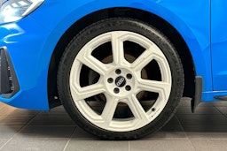 sininen Audi A1 2019 kuva 27.