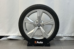 sininen Audi A1 2019 kuva 29.