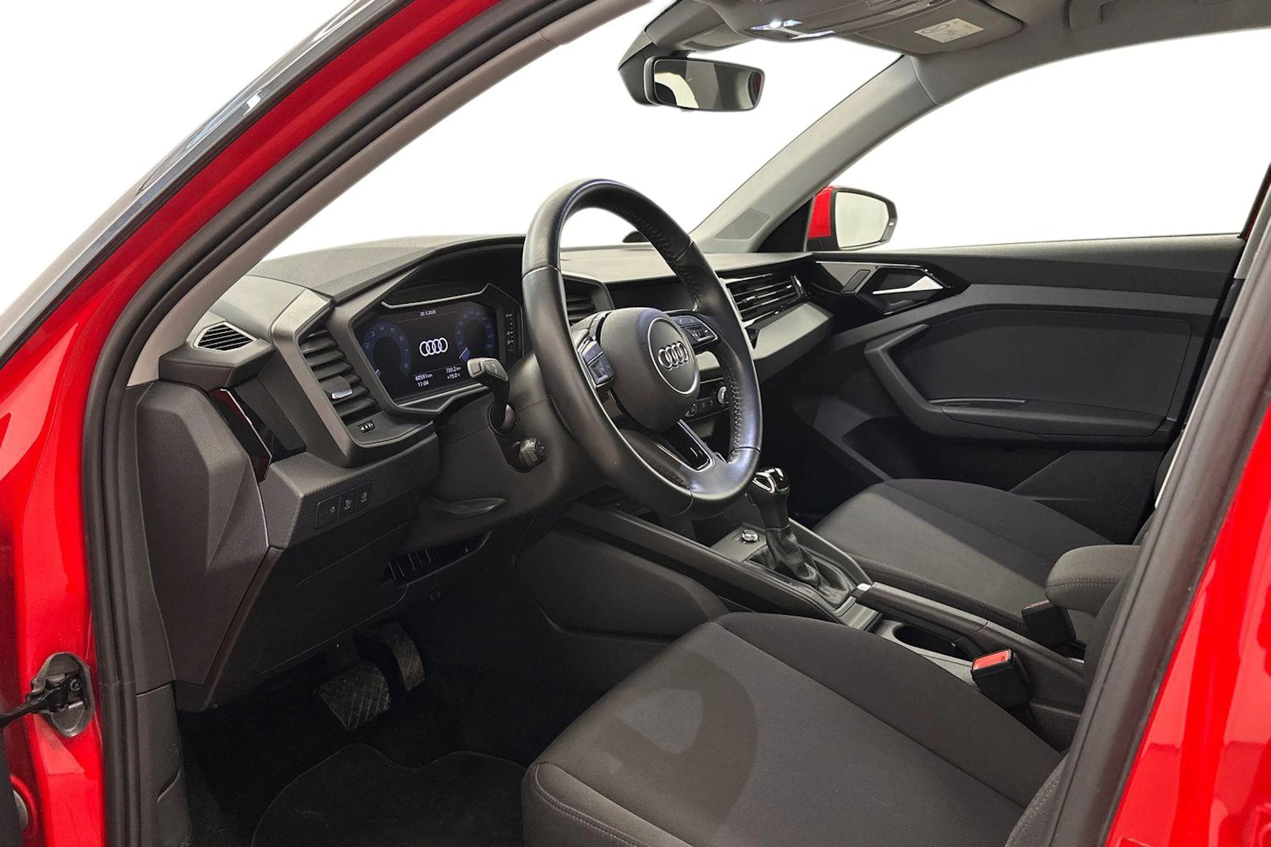 punainen Audi A1 2019 kuva 6.