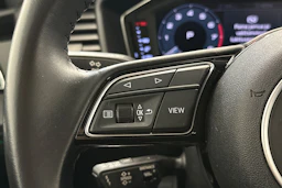 punainen Audi A1 2019 kuva 12.