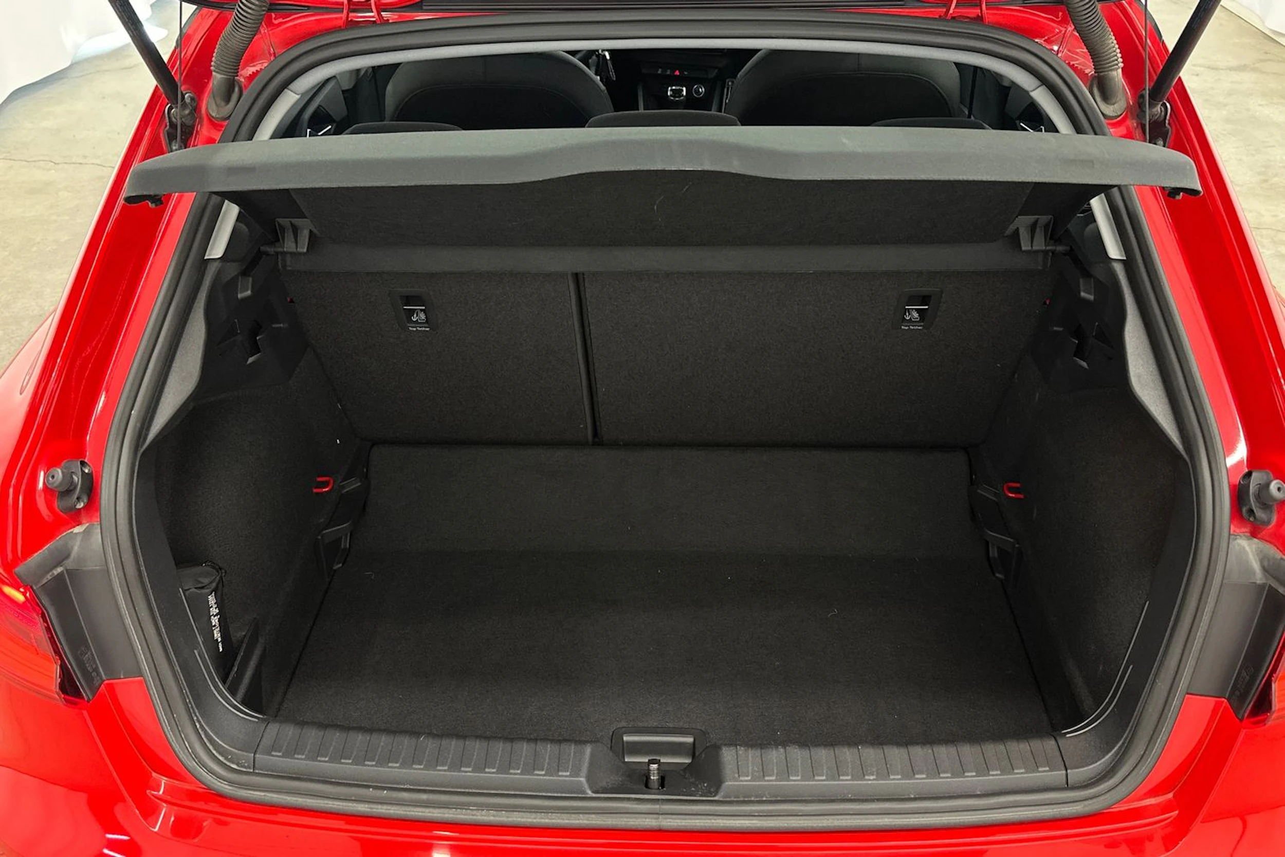 punainen Audi A1 2019 kuva 20.