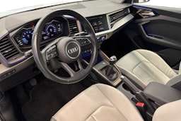 valkoinen Audi A1 2019 kuva 7.