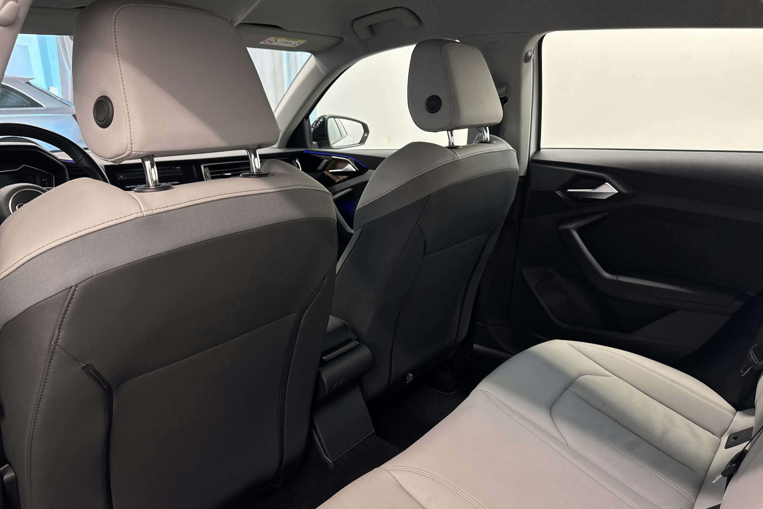 valkoinen Audi A1 2019 kuva 14.