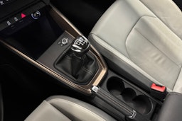 valkoinen Audi A1 2019 kuva 26.