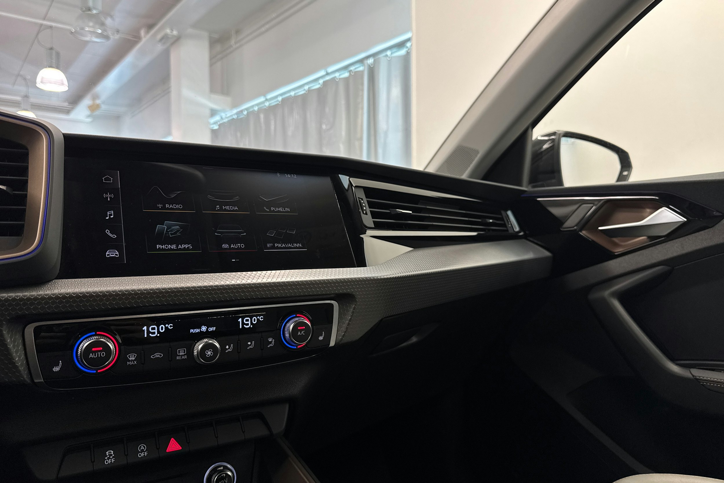 valkoinen Audi A1 2019 kuva 29.