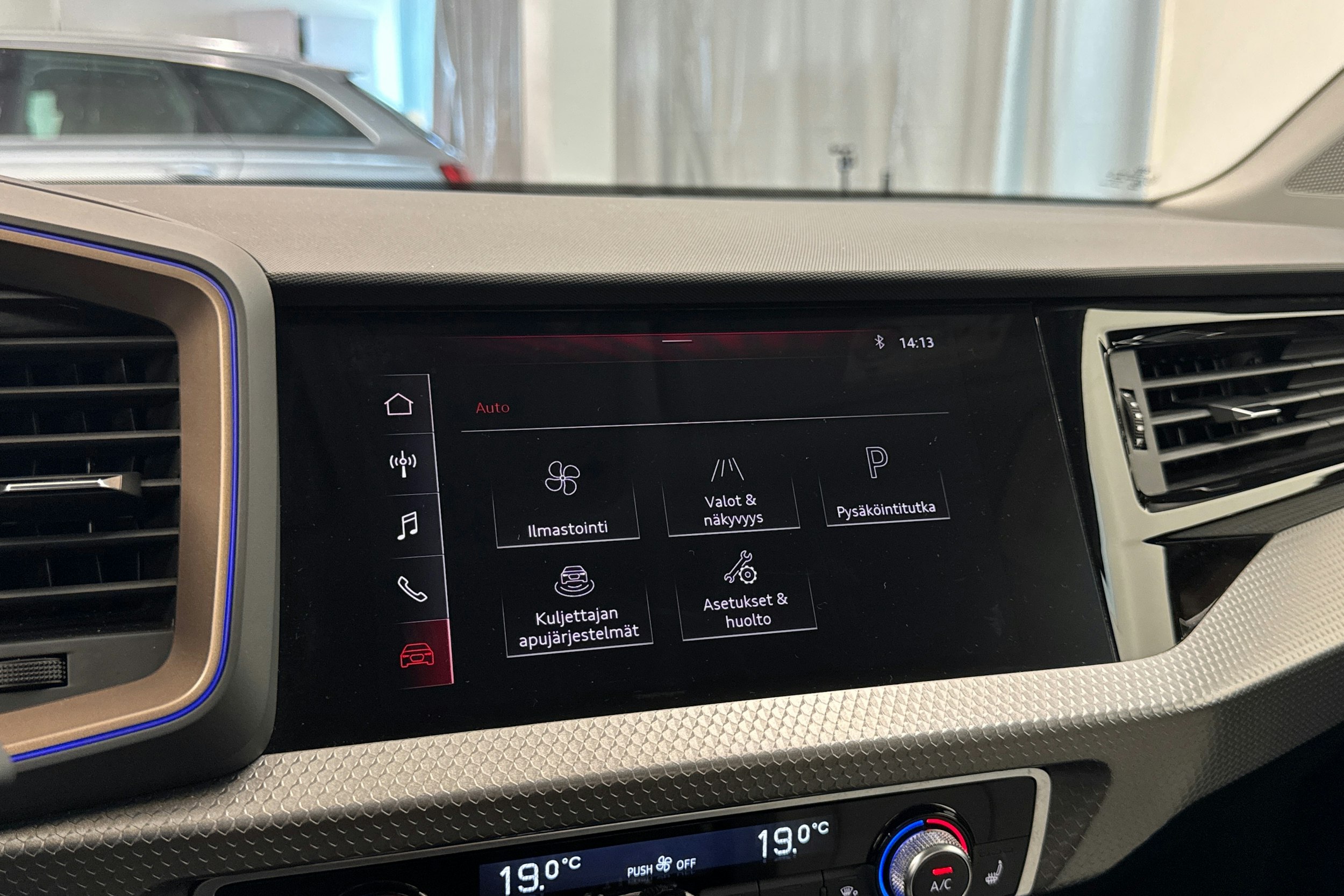 valkoinen Audi A1 2019 kuva 31.