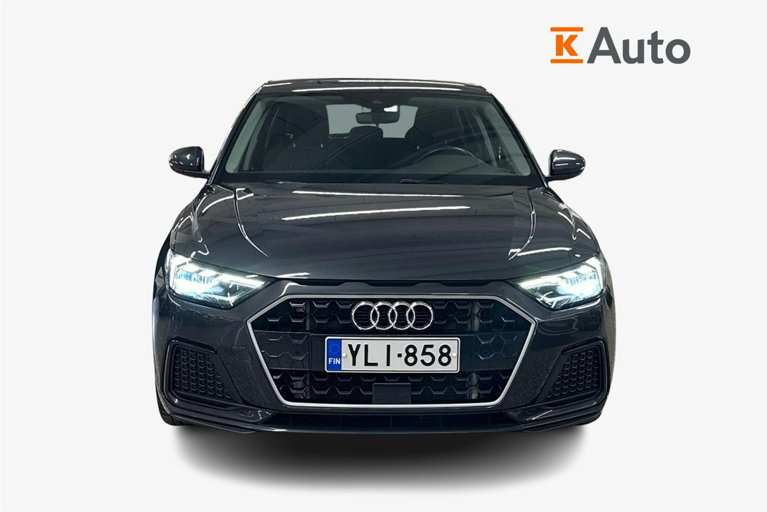 Harmaa Audi A1 2019 kuva 5.