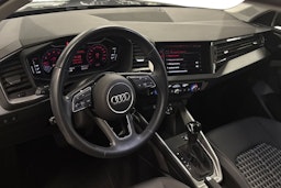 Harmaa Audi A1 2019 kuva 7.