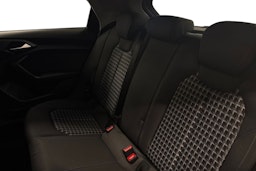 Harmaa Audi A1 2019 kuva 10.