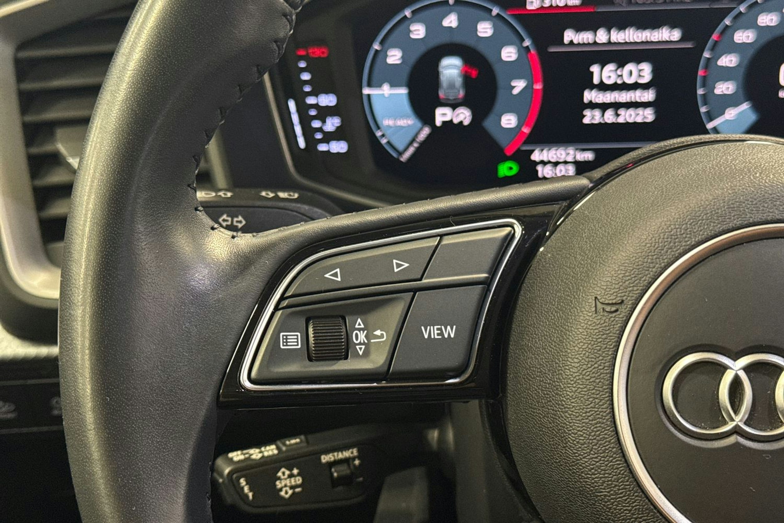 Harmaa Audi A1 2019 kuva 23.