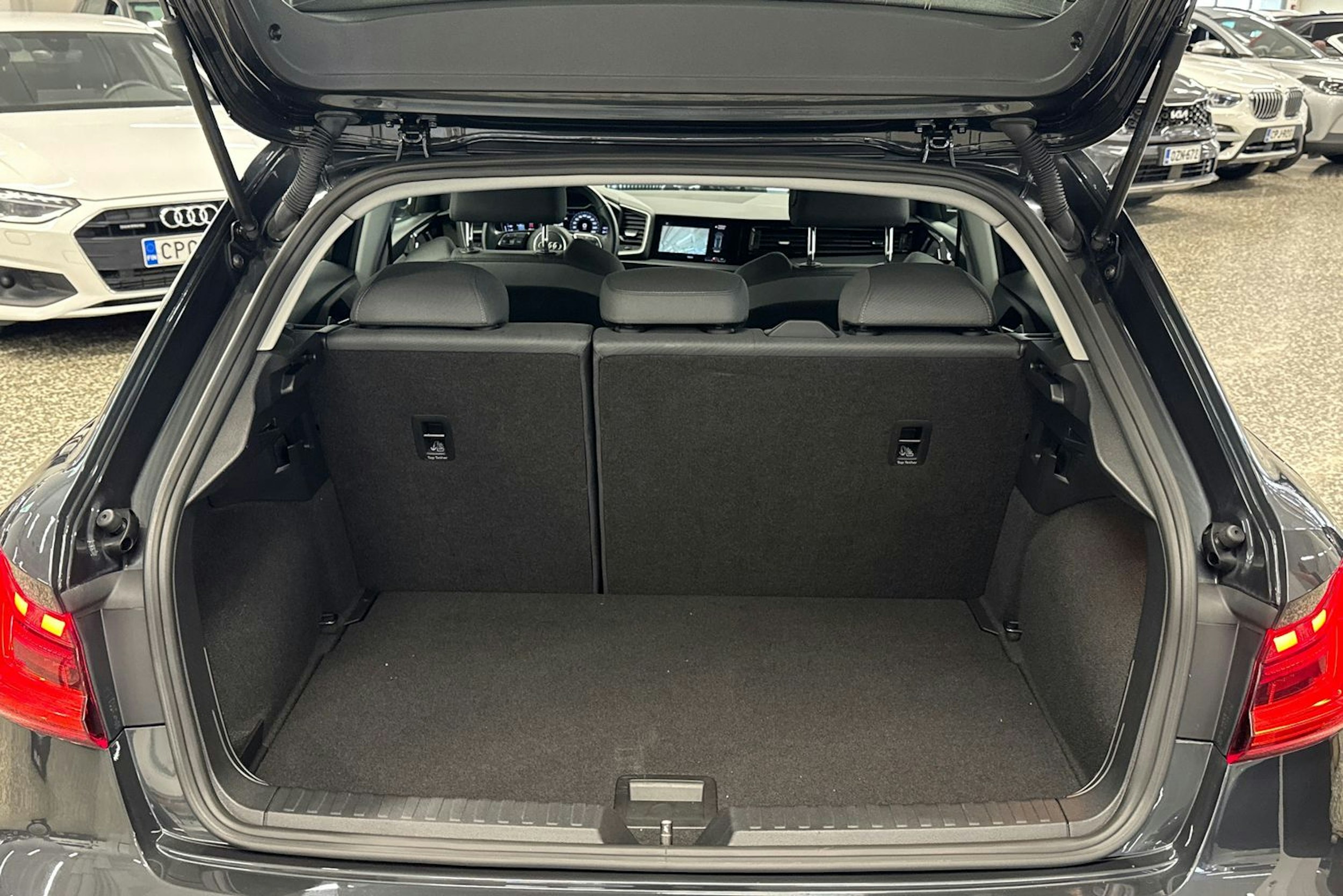 Harmaa Audi A1 2019 kuva 29.