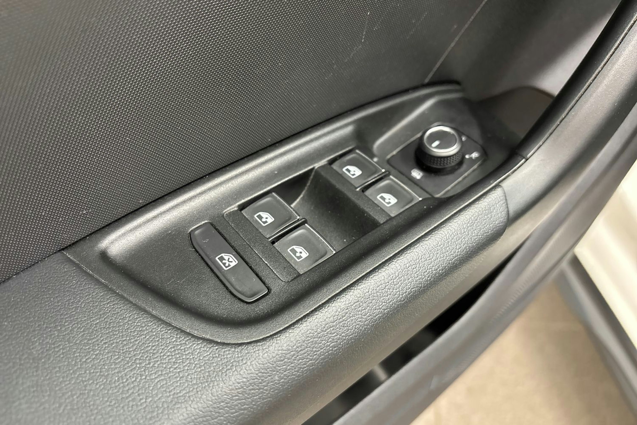 valkoinen Audi A1 2020 kuva 15.