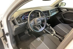 Valkoinen Audi A1 2020 kuva 7.