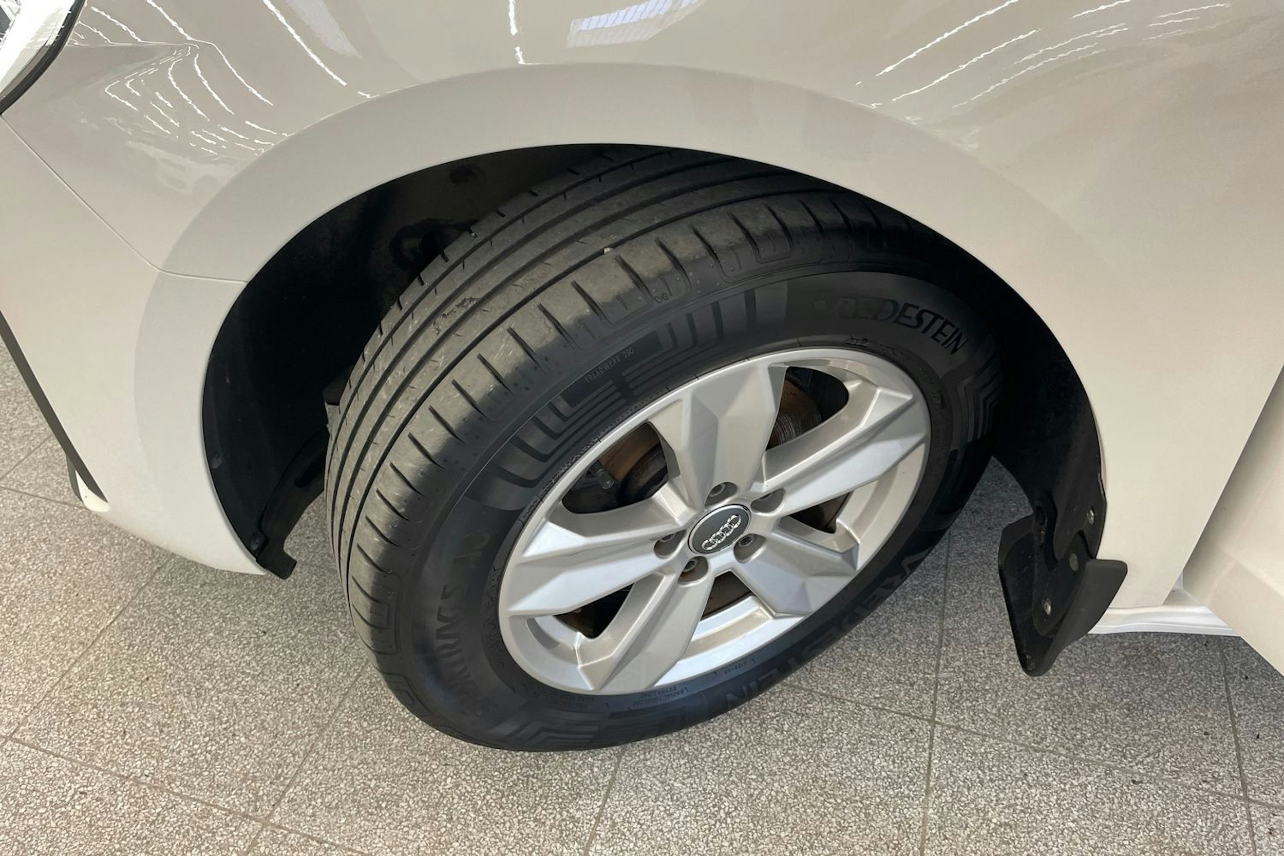Valkoinen Audi A1 2020 kuva 13.