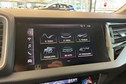 Valkoinen Audi A1 2020 kuva 19.