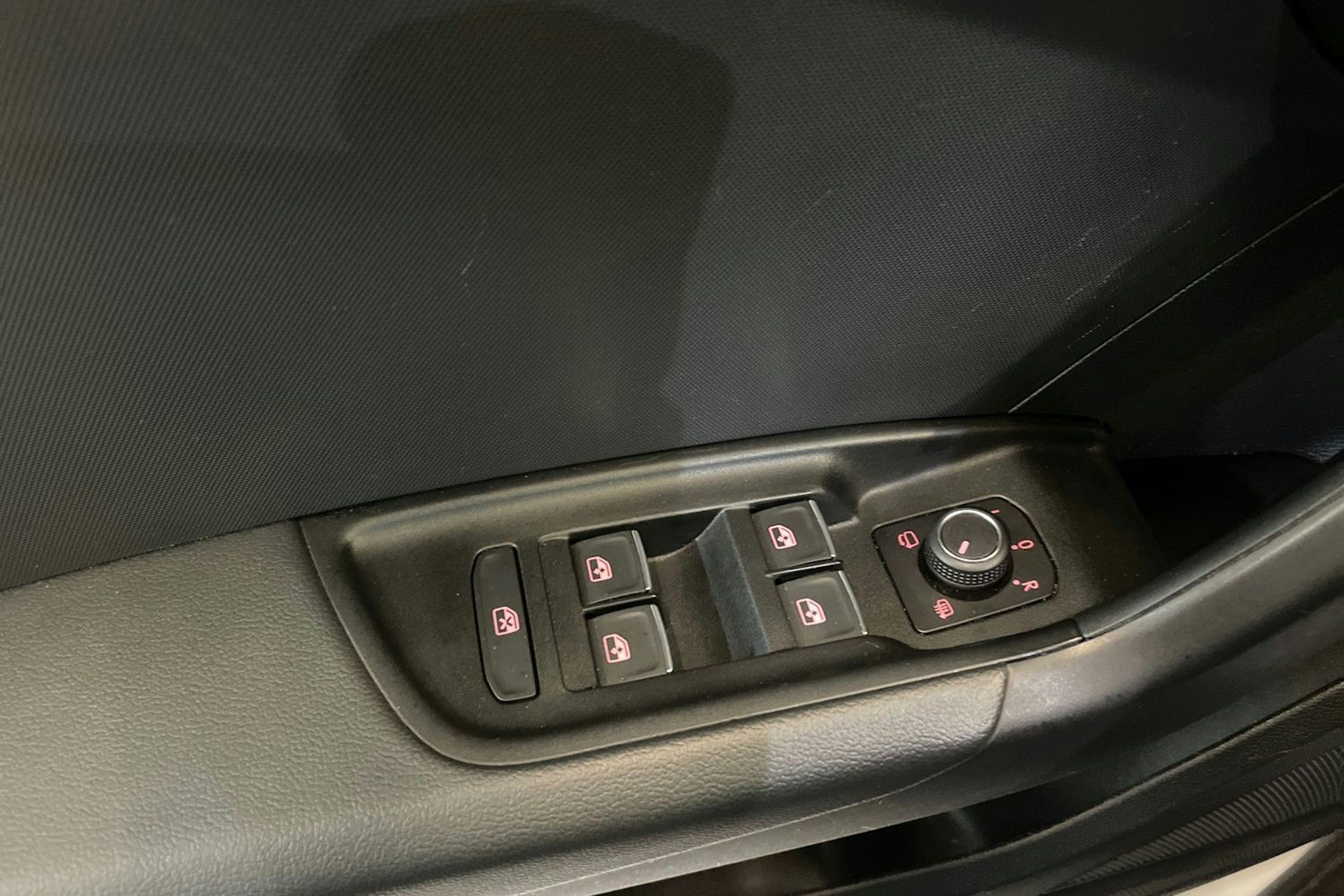 Valkoinen Audi A1 2020 kuva 22.